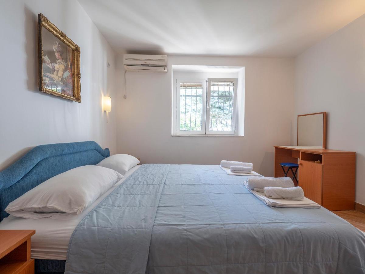 Tomy Garden House Apartment Budva