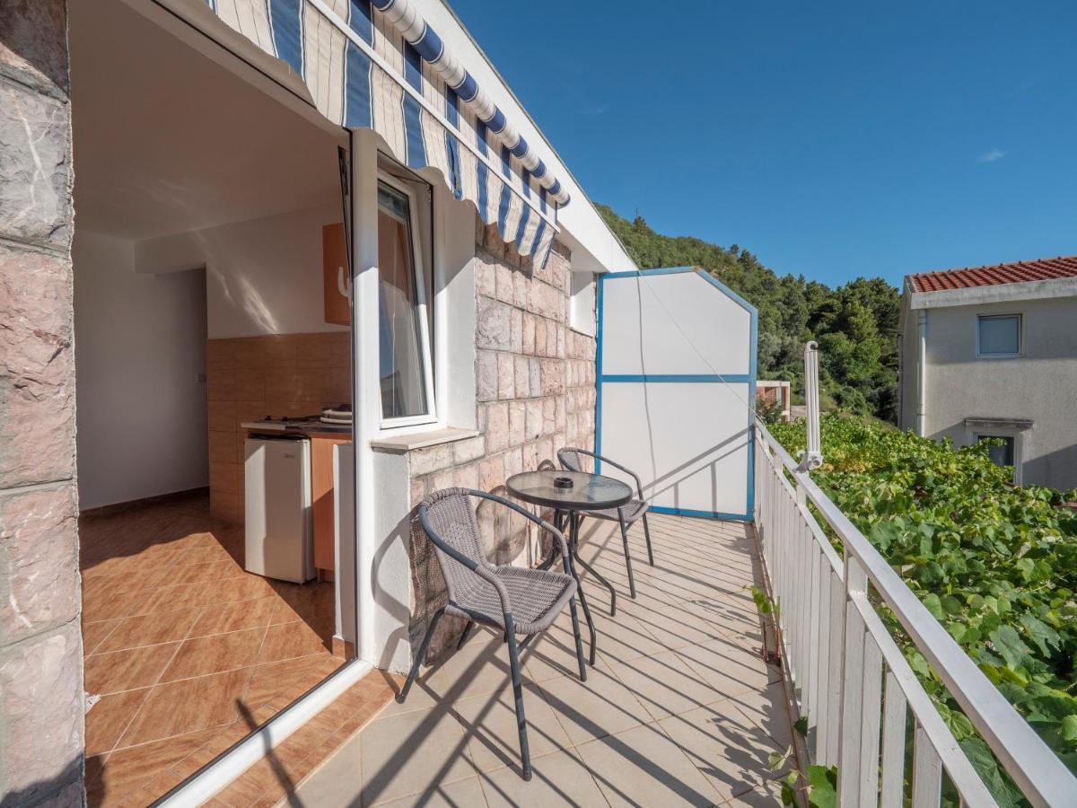 Tomy Garden House Apartment Budva