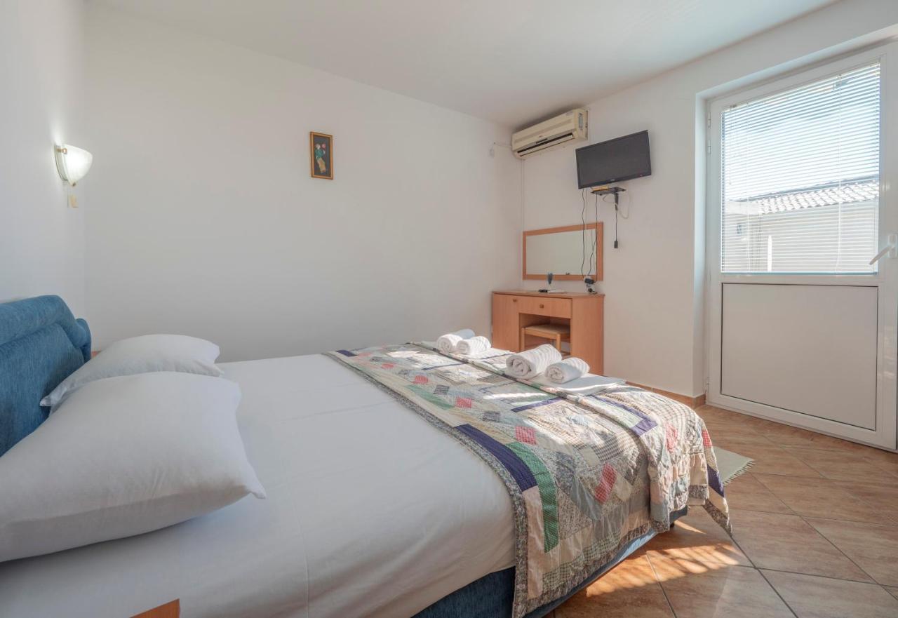 Apartment Tomy Garden House Budva